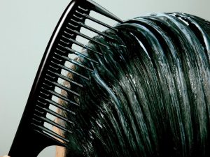 Moisturize your hair extensions with conditioner