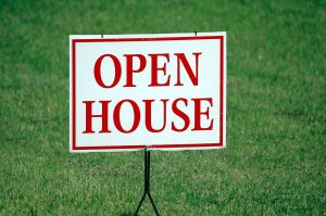 Open house sign.