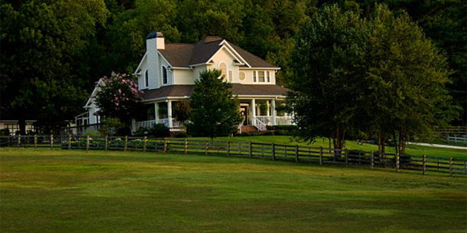 Why choose farm style homes over apartments