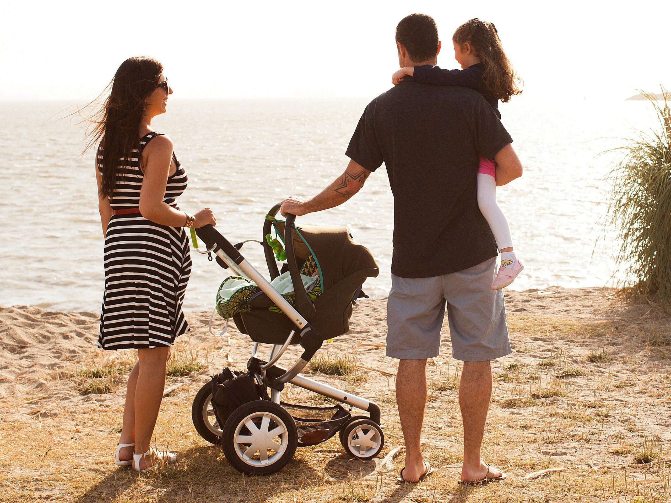 Is It Ok To Bring A Baby Stroller To The Beach? (Few Points To Consider)