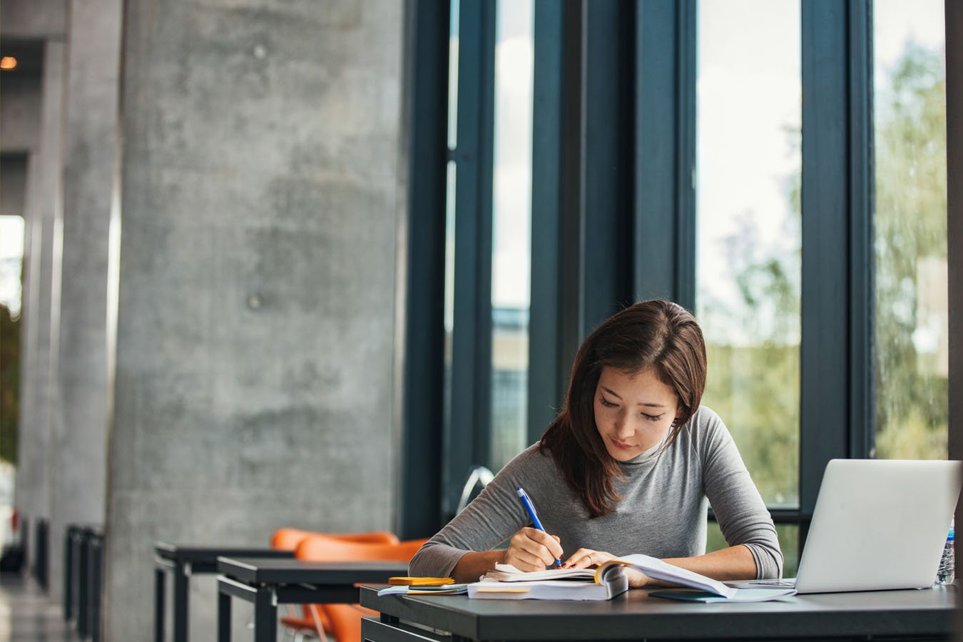 Laptop For College: How To Choose The Right One