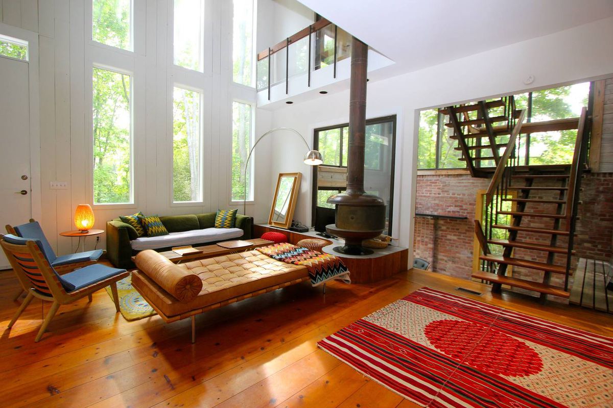 Airbnb property listing services