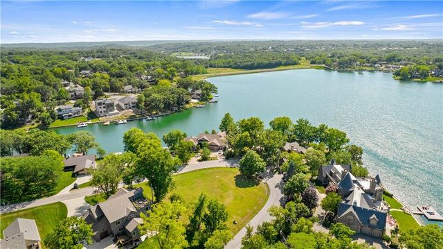 Affordable & Luxury: Weatherby Lake Homes for Sale for Every Budget