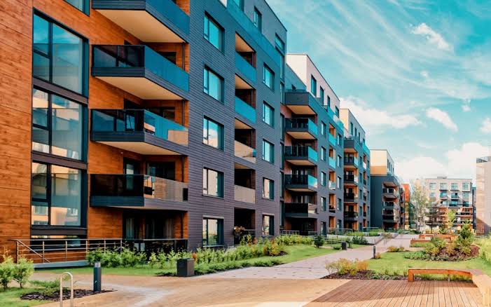 What Is a Coliving Apartment? How It Differs From Renting a Room
